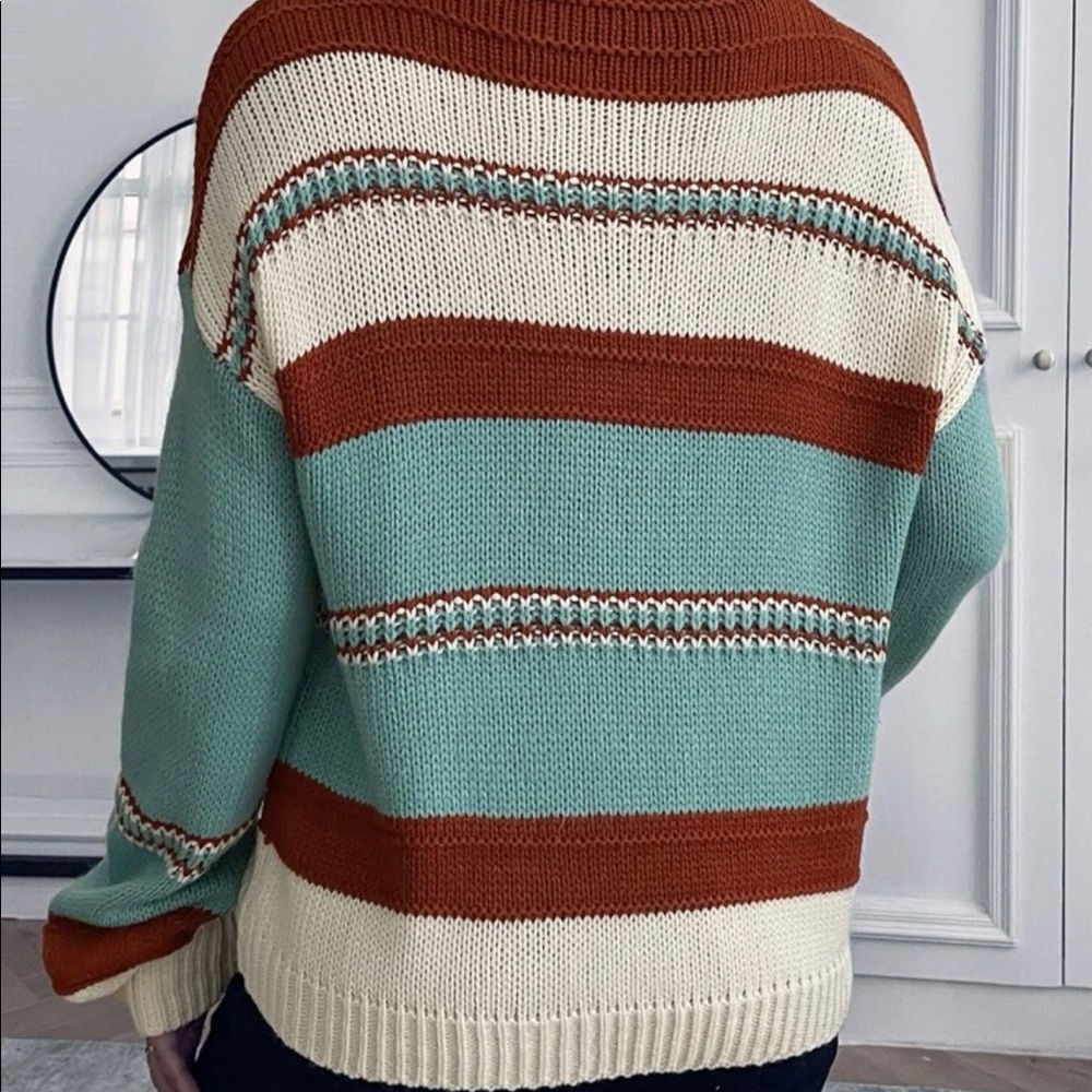 βCalderβ Color Block Drop Shoulder Sweater - Picture 4 of 11